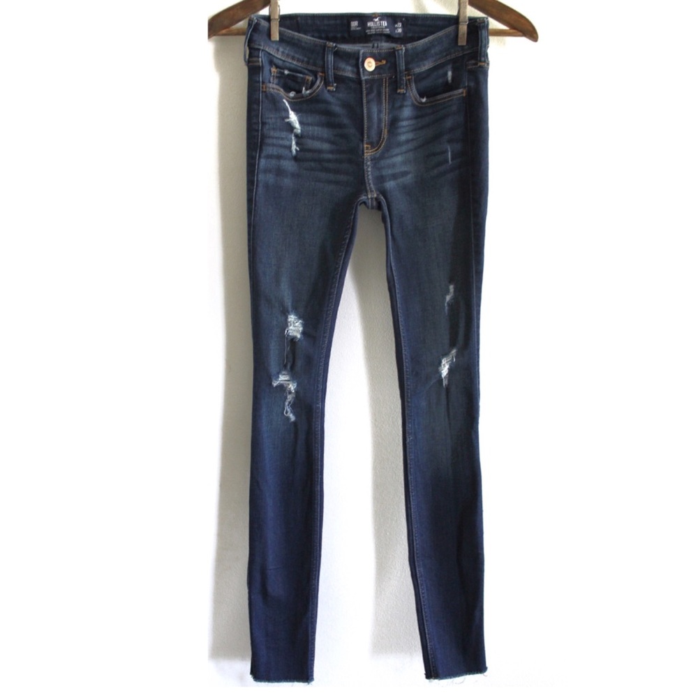 Hollister Dark Wash Destroyed Skinny Jeans 23 00 Preowned